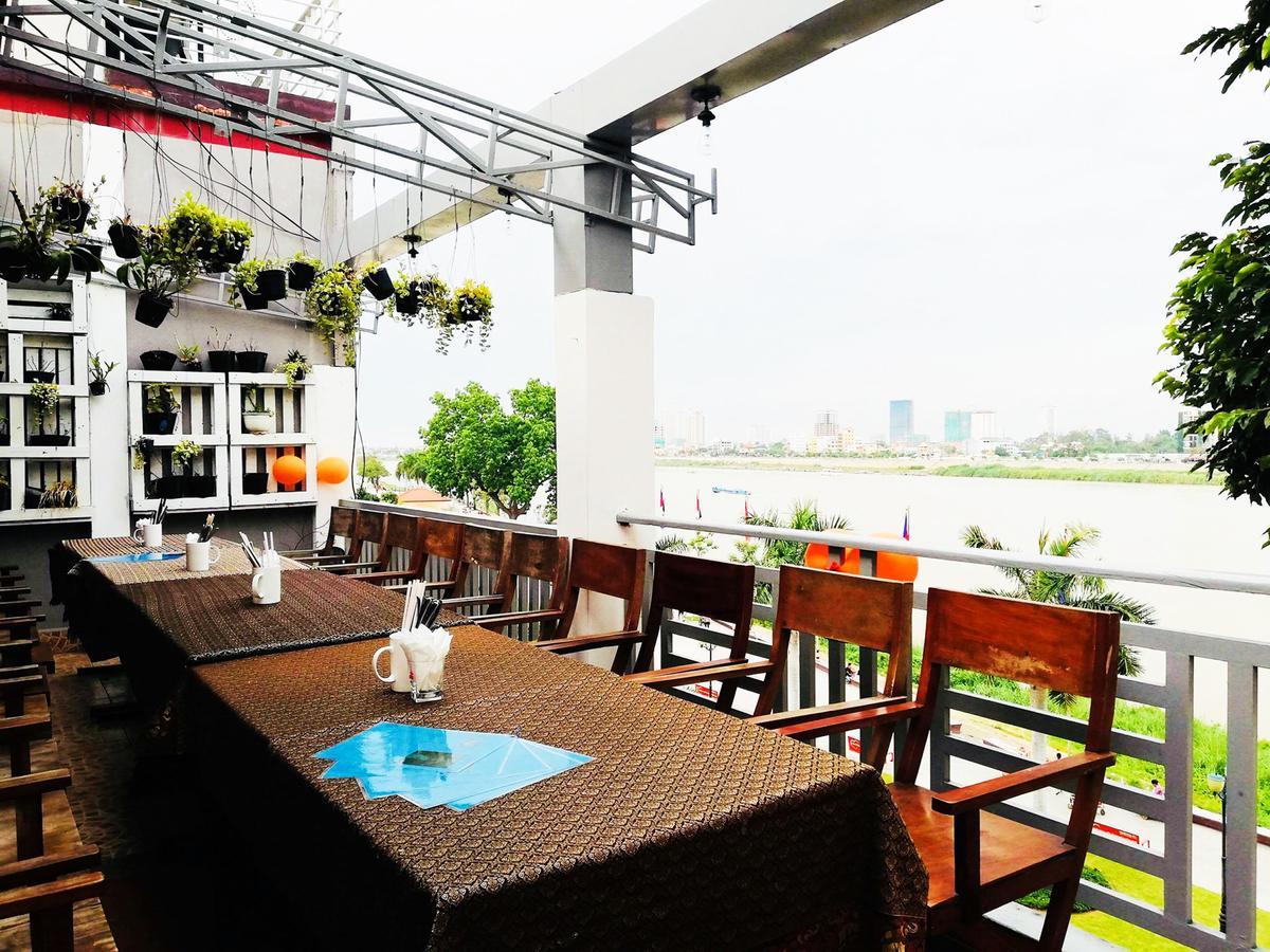 Tonle Khmer Guesthouse And Sky Bar Phnom Penh Zewnętrze zdjęcie